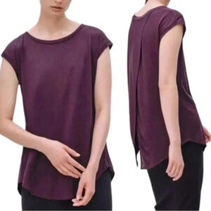 (11) NWT Aritzia  Wilfred Anvers tshirt